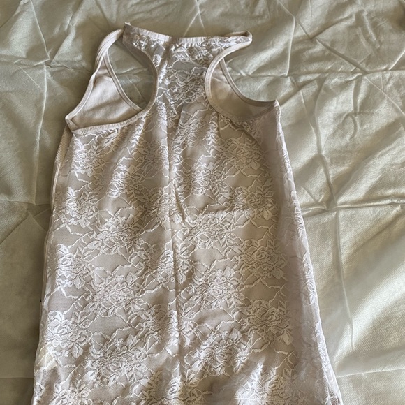 White tank top with lace back - Picture 2 of 2